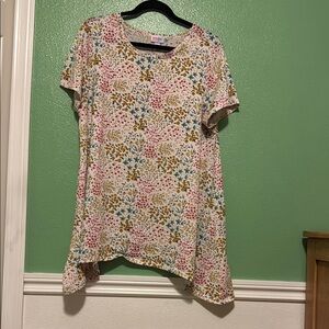 Floral Print Short Sleeve Top